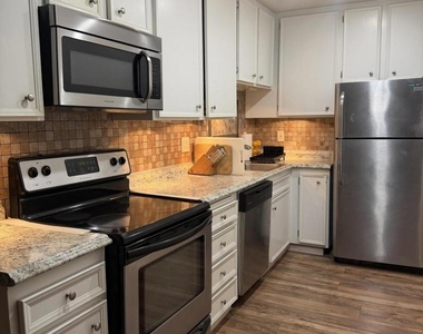 680 N Ashurst Court - Photo Thumbnail 6