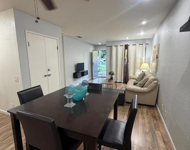 680 N Ashurst Court - Photo Thumbnail 5
