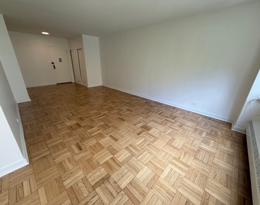 412 East 55th Street - Photo Thumbnail 5
