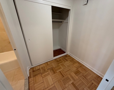 412 East 55th Street - Photo Thumbnail 6