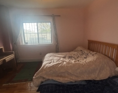 25 Medfield St - Photo Thumbnail 7