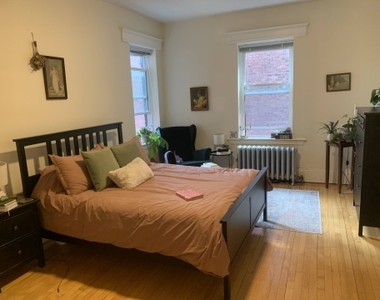 1100 Beacon St - Photo Thumbnail 5