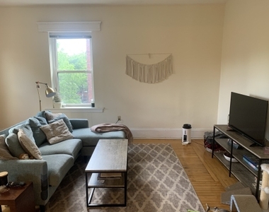 1100 Beacon St - Photo Thumbnail 3
