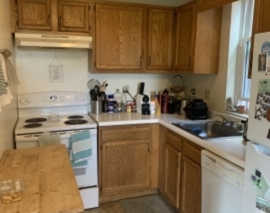 1100 Beacon St - Photo Thumbnail 12