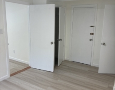 50 Gorham Ave - Photo Thumbnail 14