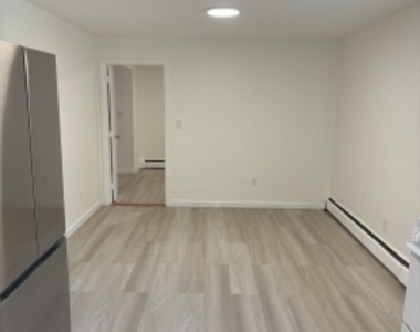 50 Gorham Ave - Photo Thumbnail 8