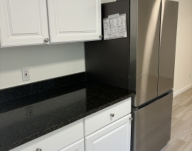 50 Gorham Ave - Photo Thumbnail 9