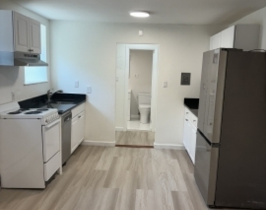 50 Gorham Ave - Photo Thumbnail 12