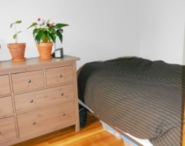 850 Beacon St - Photo Thumbnail 13
