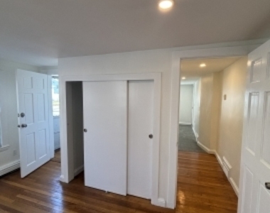 75 Pleasant St - Photo Thumbnail 10