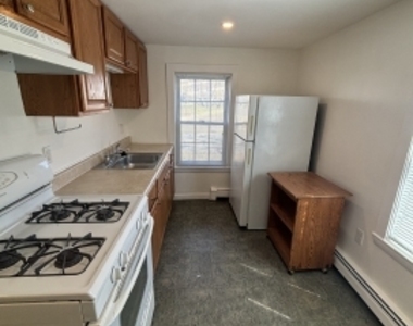75 Pleasant St - Photo Thumbnail 1