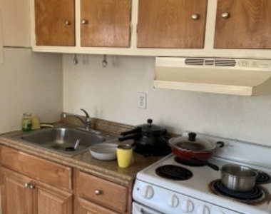 550 Brookline Ave - Photo Thumbnail 5