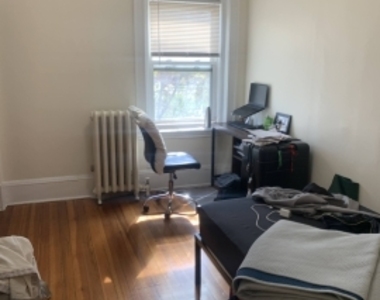550 Brookline Ave - Photo Thumbnail 2
