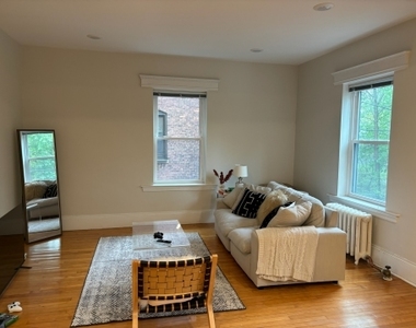 1100 Beacon St - Photo Thumbnail 9