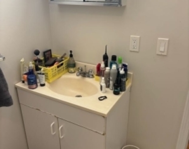 1100 Beacon St - Photo Thumbnail 18