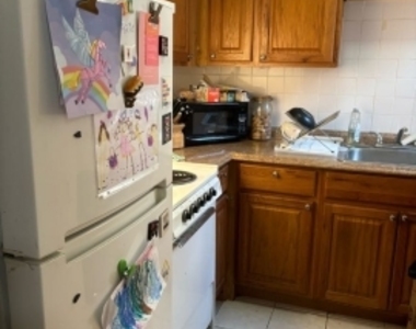 275 Aspinwall Ave - Photo Thumbnail 14