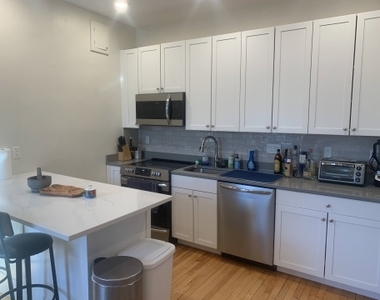 1100 Beacon St - Photo Thumbnail 1