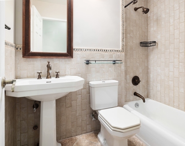 7 E 14th St - Photo Thumbnail 6