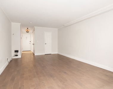 7 E 14th St - Photo Thumbnail 3