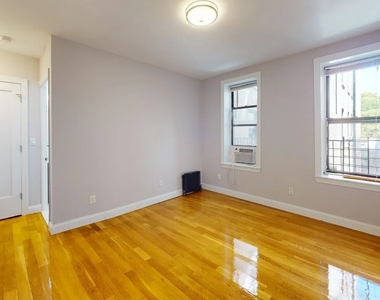 1795 Riverside Drive - Photo Thumbnail 9
