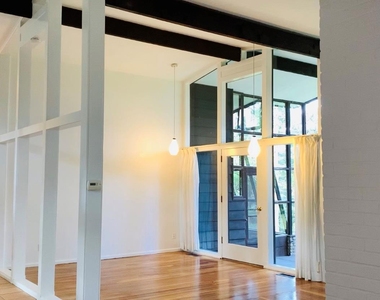 424 N Ridge Street - Photo Thumbnail 13