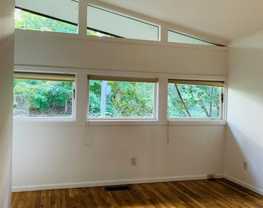 424 N Ridge Street - Photo Thumbnail 15