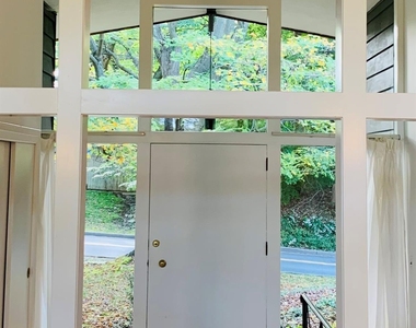 424 N Ridge Street - Photo Thumbnail 12