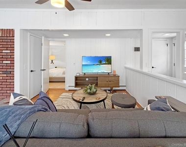 839 Pond View Road - Photo Thumbnail 1