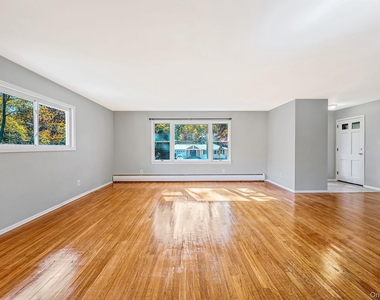 23 Princeton Drive - Photo Thumbnail 11