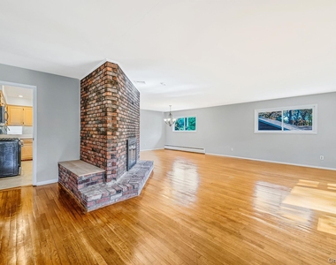 23 Princeton Drive - Photo Thumbnail 16