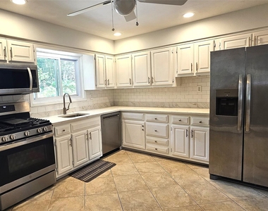 23 Princeton Drive - Photo Thumbnail 18