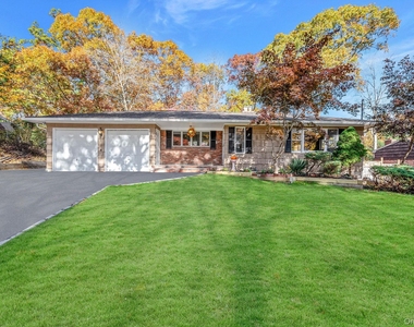 23 Princeton Drive - Photo Thumbnail 2