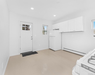 7 Sproat Street - Photo Thumbnail 3