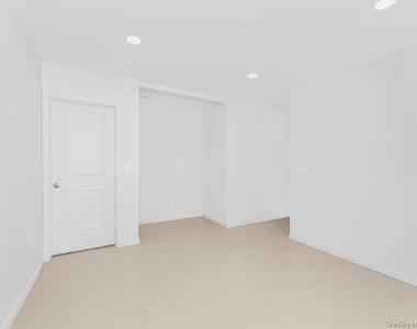 7 Sproat Street - Photo Thumbnail 8