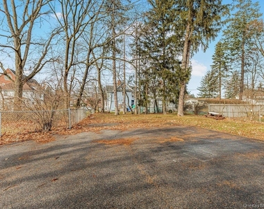 7 Sproat Street - Photo Thumbnail 2