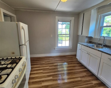 69 Greenkill Avenue - Photo Thumbnail 7