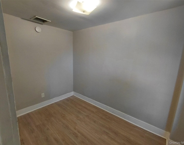 69 Greenkill Avenue - Photo Thumbnail 1