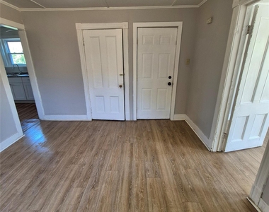 69 Greenkill Avenue - Photo Thumbnail 10