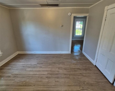 69 Greenkill Avenue - Photo Thumbnail 9