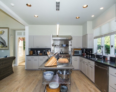375 Hill Street - Photo Thumbnail 5