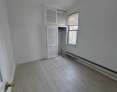 1848 126th Street - Photo Thumbnail 4