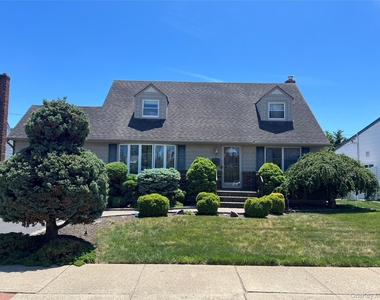 41 Ontario Avenue - Photo Thumbnail 1