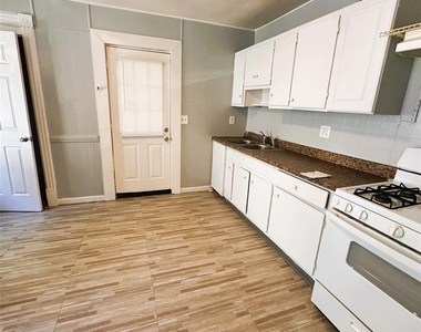 12 Seitz Terrace - Photo Thumbnail 4
