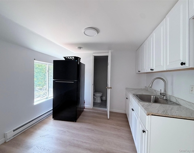 24 Grant Street - Photo Thumbnail 4
