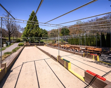 605 Heritage Hills - Photo Thumbnail 34