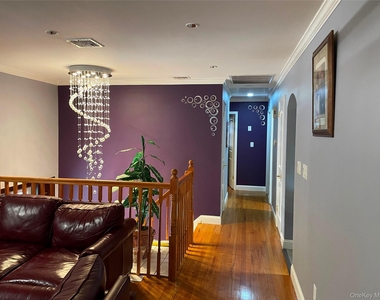 11 De Clark Place - Photo Thumbnail 18