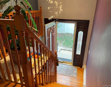 11 De Clark Place - Photo Thumbnail 5