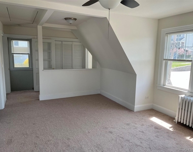 175 Woodruff Avenue - Photo Thumbnail 9