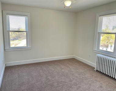 175 Woodruff Avenue - Photo Thumbnail 3