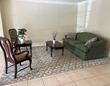 2 Consulate Drive - Photo Thumbnail 17
